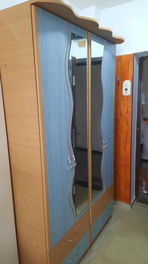 Lovely 1 Bedroom Apartment With Free Street Parking 布加勒斯特 外观 照片